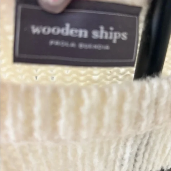 🍀Wooden Ships Cream Sweater with Lightning Bolt Design - Picture 3 of 4